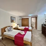 Amazing Golf With Pool By Homing